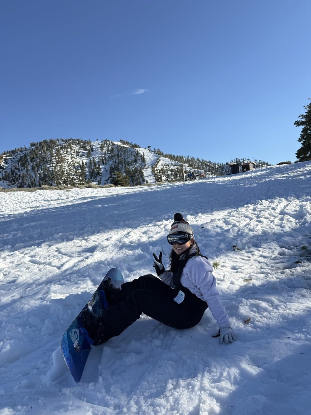 Ruoxi Zhao snowboarding